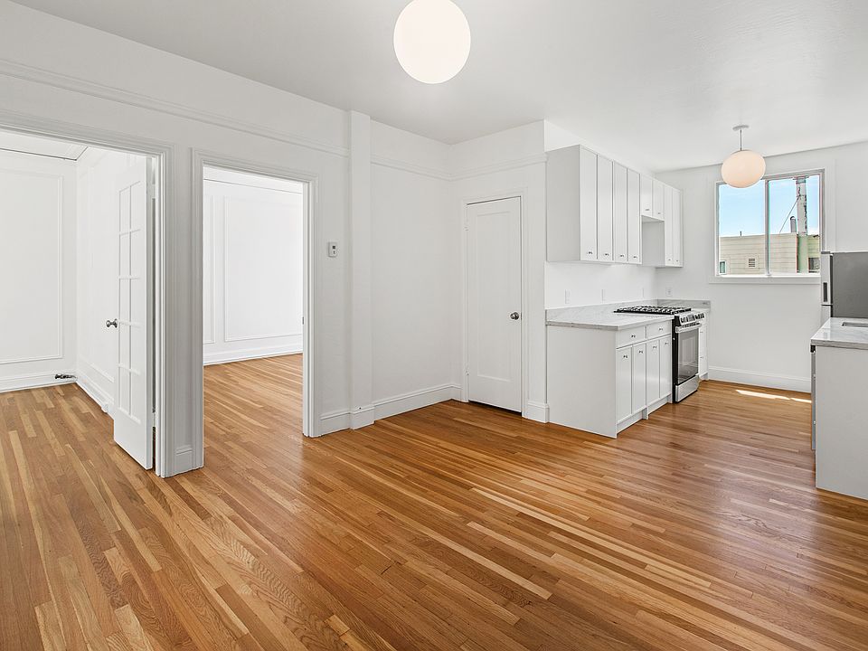 1st image of 3260 Gough St #305