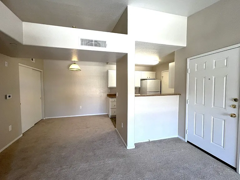 950 Seven Hills Dr #122 — Photo 3