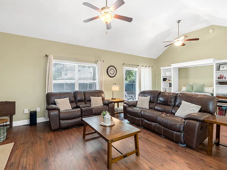 232 Cottonham Ct — Photo 64