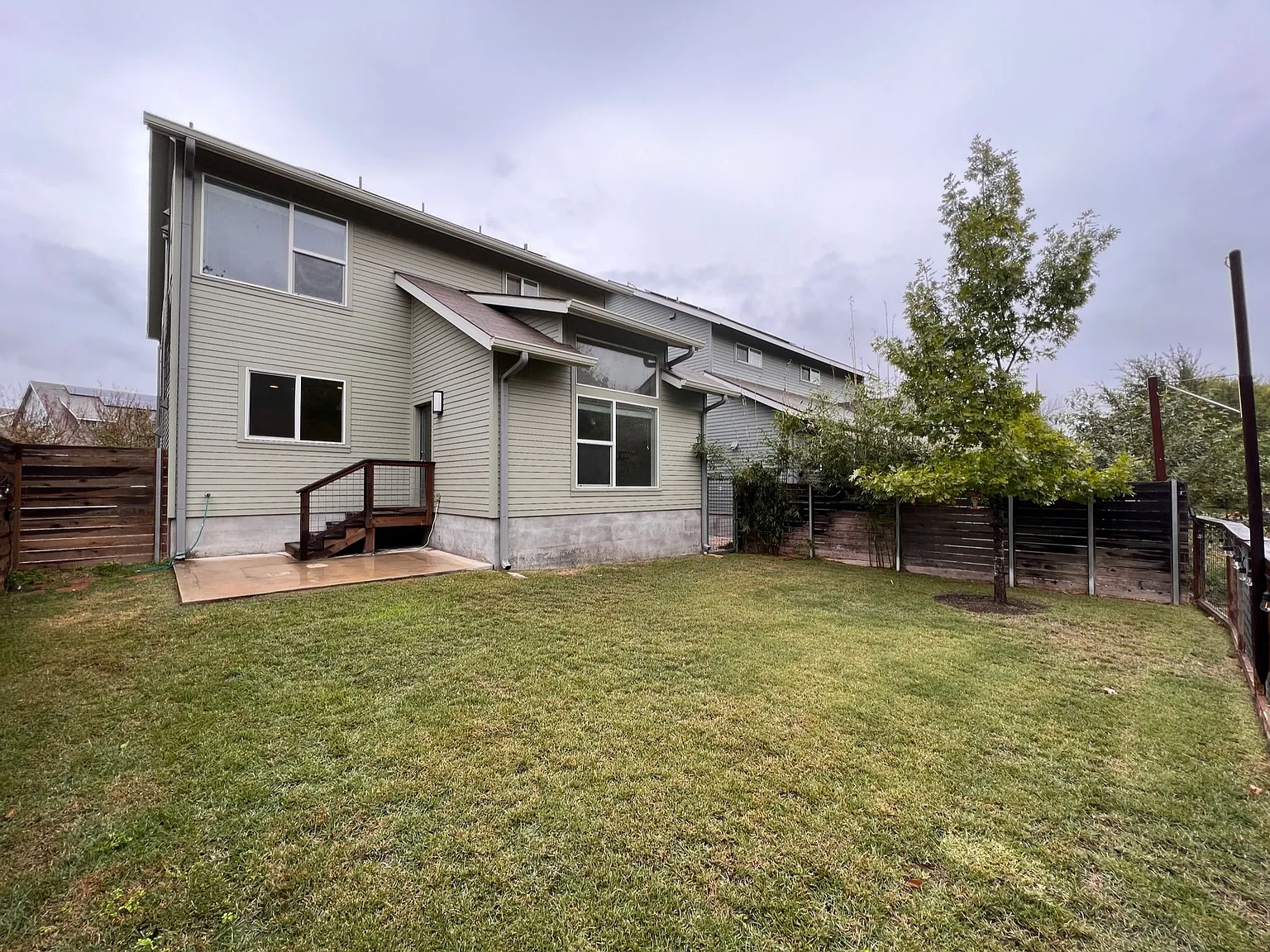 3 bed, 2.5 bath, 1839 sqft, $2,830 — Photo 3