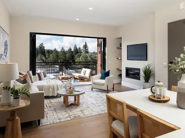 389 1st St #30, Los Altos, CA 94022
