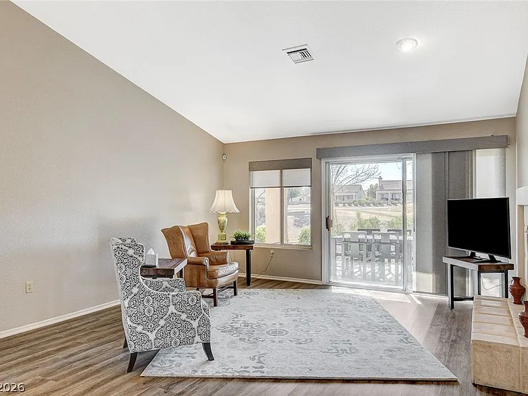 8805 Litchfield Ave — Photo 10