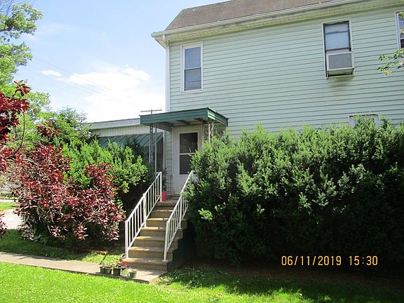 4th image of 756 3rd St