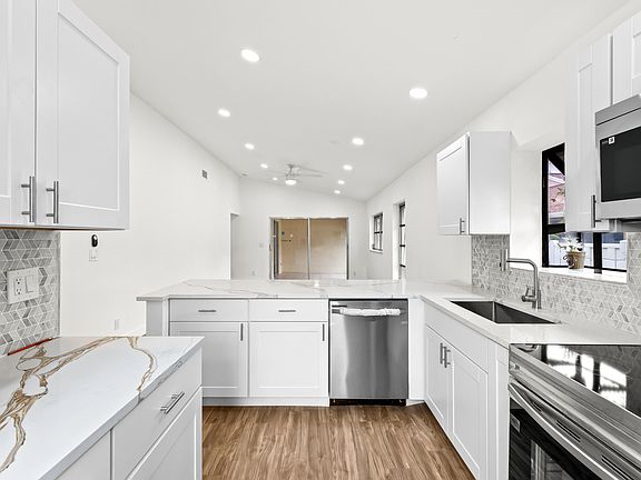 4th image of 8089 Springtree Road