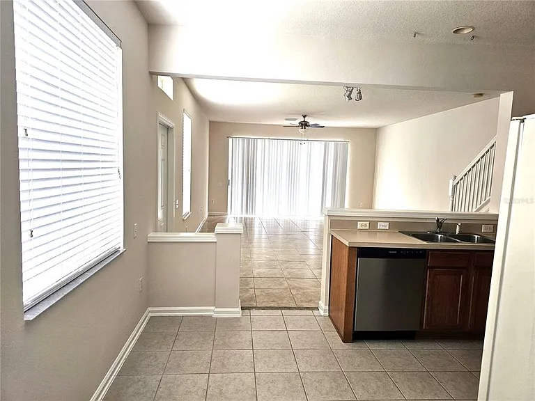 26638 Castleview Way — Photo 5