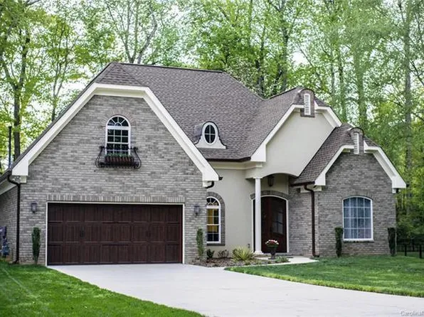 139 Lutomma Cres, Charlotte, NC 28270