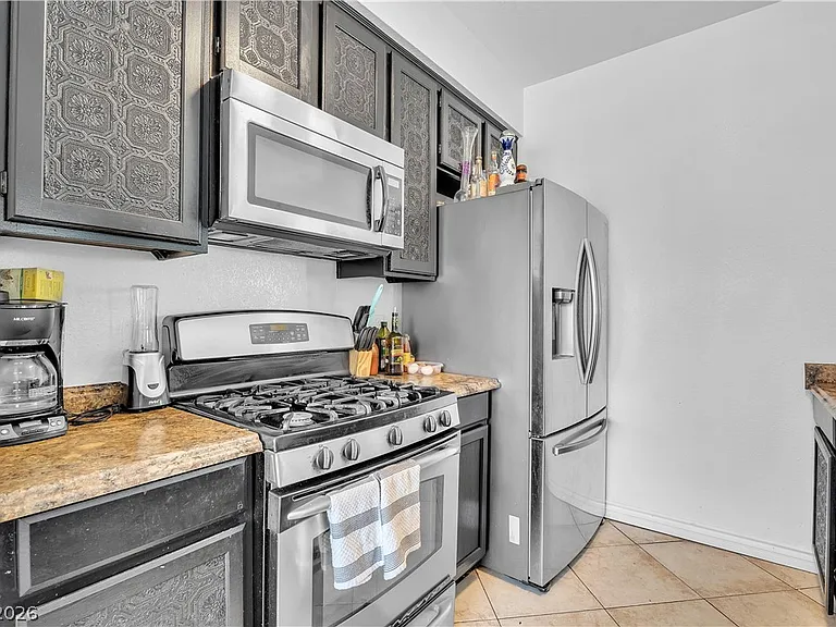 1409 Sycamore Spring Ct — Photo 12