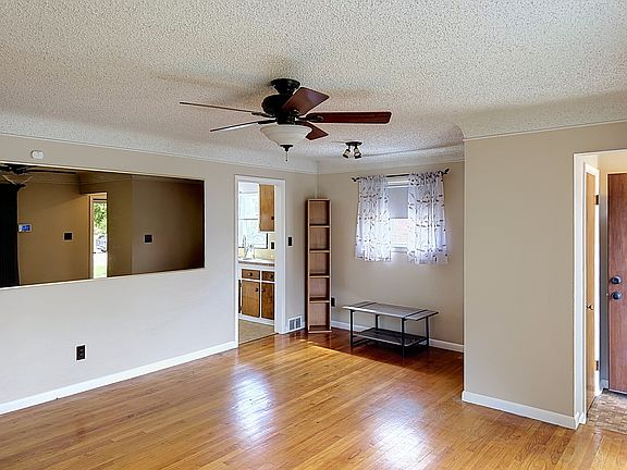 4th image of 8842 Merriman Rd