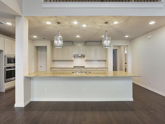 Meridian at Southgate - Joshua Interior Image 2
