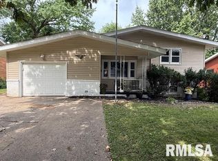 225 N Columbia Ave, Springfield, IL 62702