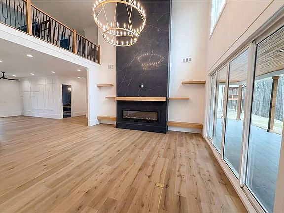 3rd image of 3893 Indian Shoals Rd SE