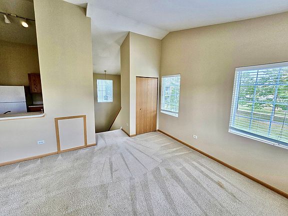 4th image of 1531 Silverstone Dr Unit 1531