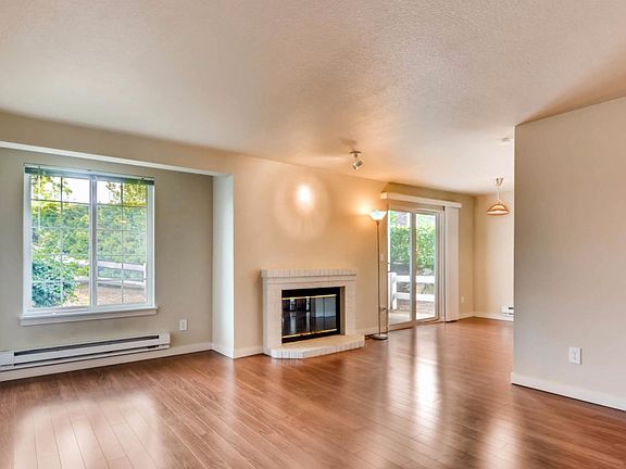 4th image of 26005 106th Pl SE APT A106