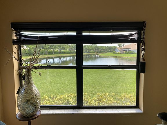 4th image of 7134 Le Chalet Boulevard