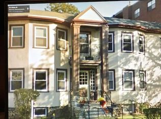 307 Main St #2R, Melrose, MA 02176