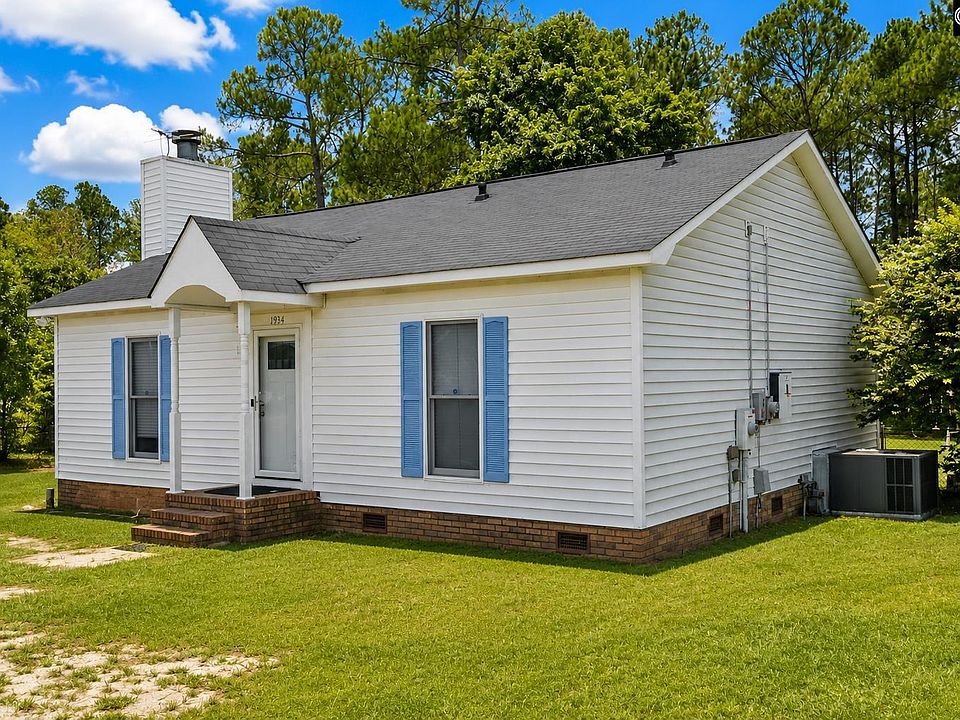 1st image of 1934 S Lake Dr