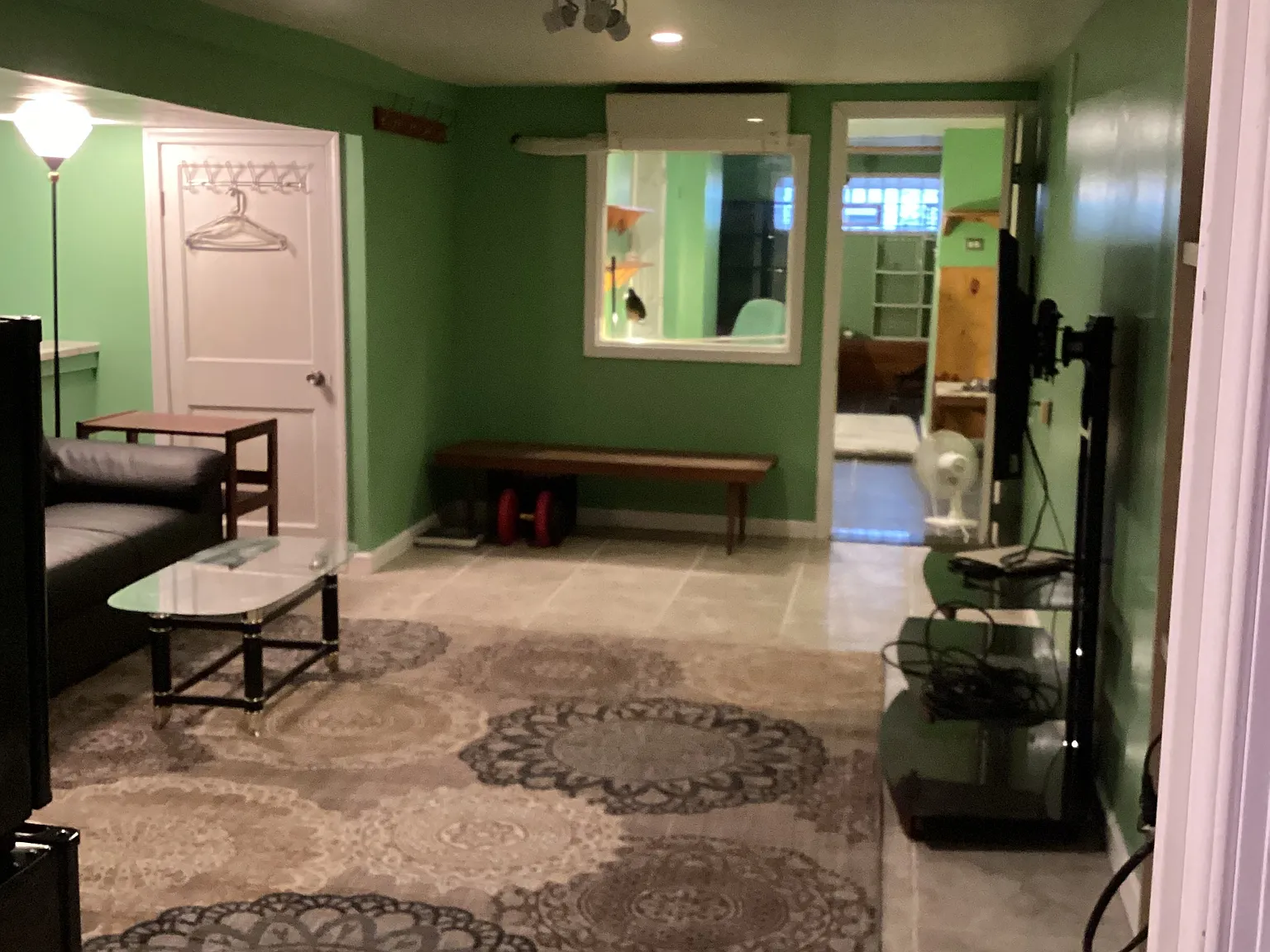 1 bed, $1,000 — Photo 1