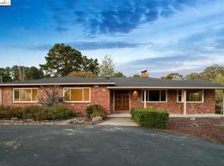 13998 Skyline Blvd, Oakland, CA 94619