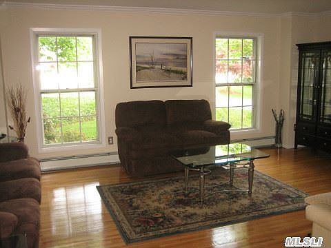 4th image of 30 Burham Dr