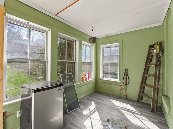 132 E Quincy St, North Adams, MA 01247