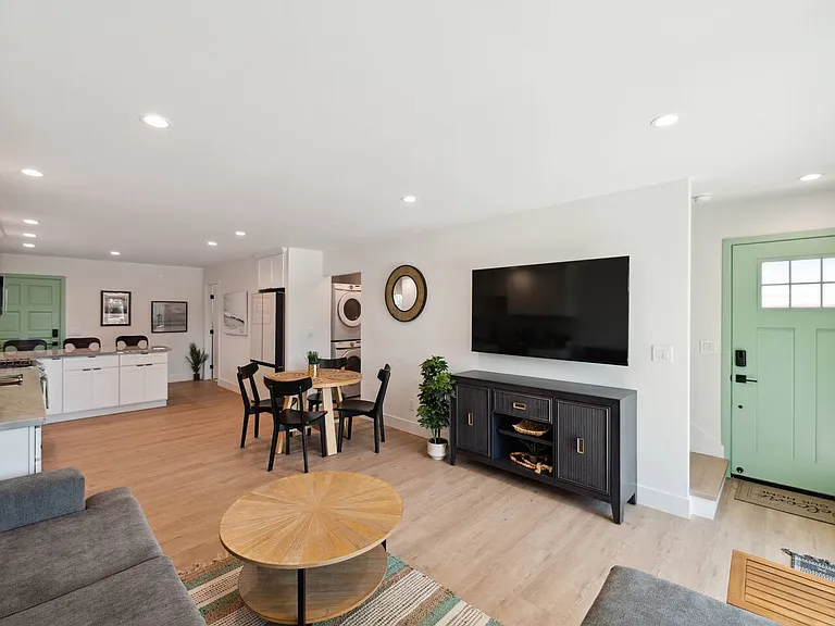 2138 Reed Ave — Photo 28