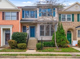 9077 Golden Sunset Ln, Springfield, VA 22153