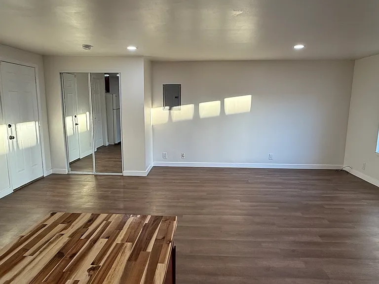 1237A 8th Ave — Photo 5