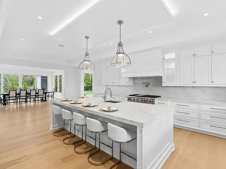 25 Fresh Pond Rd — Photo 36