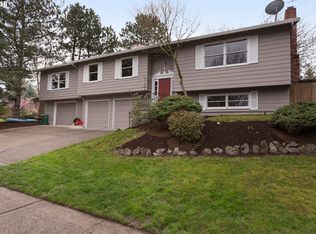 7230 SW Ashdale Dr, Portland, OR 97223