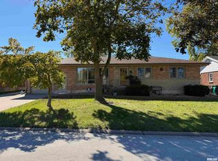 3704 Biscayne St, Quincy, IL 62305