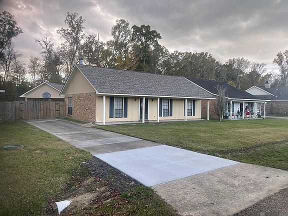 2nd image of 12972 Rambling Oaks Ave