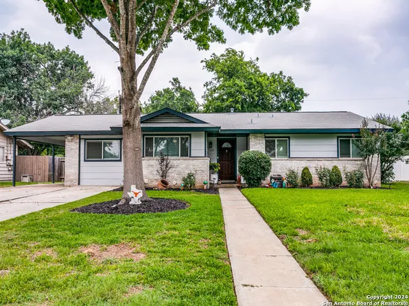 234 BALBOA DR, Universal City, TX 78148