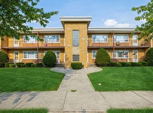 1243 Homestead Rd, La Grange Park, IL 60526