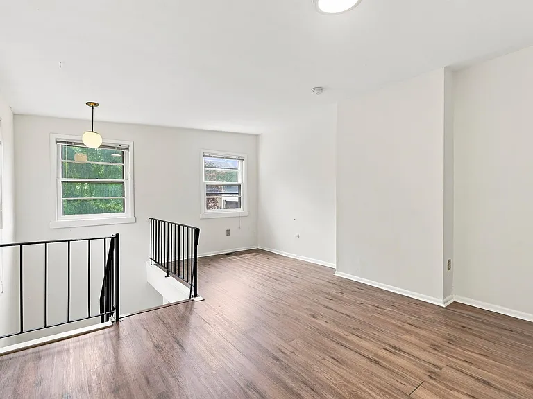 2036 Mount Vernon St #2RR — Photo 5
