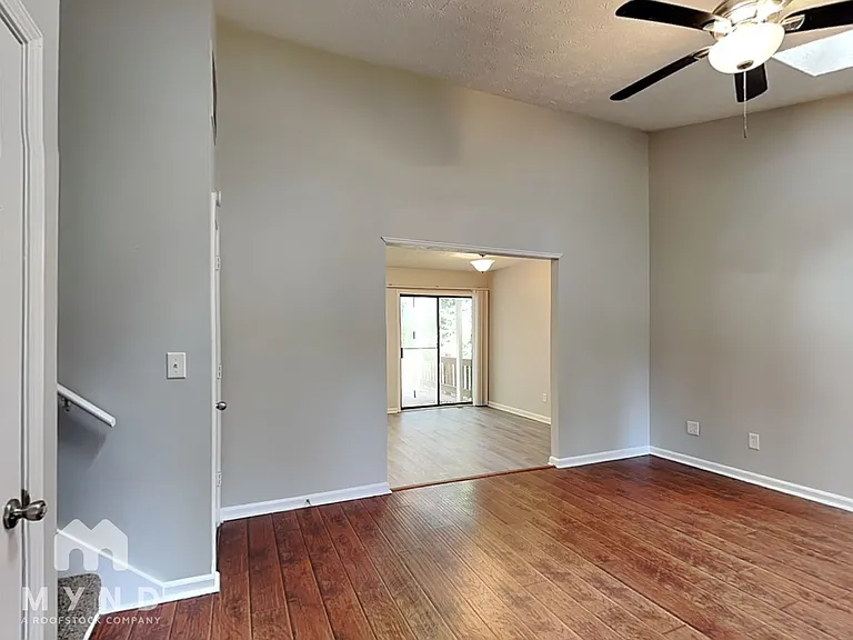 2682 Winding Creek Dr — Photo 8