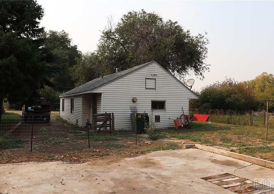 1st image of 1901 Robin Ave