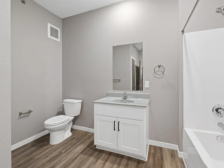 Creekside Heights Apartments, LLC — Photo 18