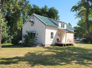 404 Hughes Ave, Arvilla, ND 58214