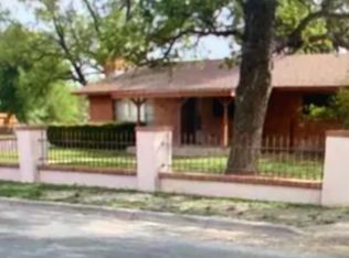 418 W Nicholson St, Del Rio, TX 78840