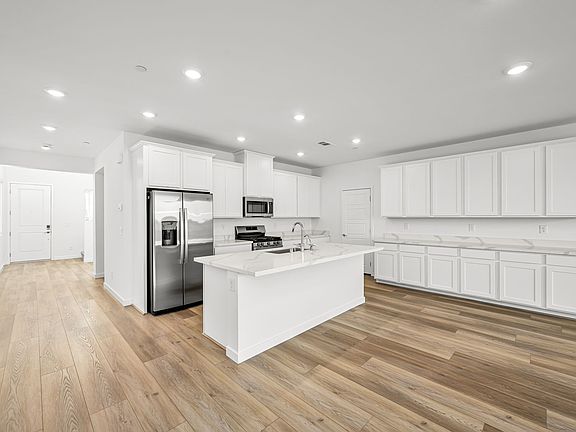 5 web or mls Lennar 3644 Misty Dusk Ave 05