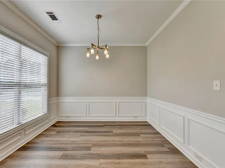2208 Staunton Dr — Photo 5