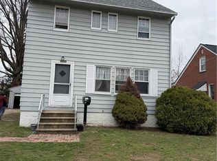 19401 Meredith Ave, Euclid, OH 44119
