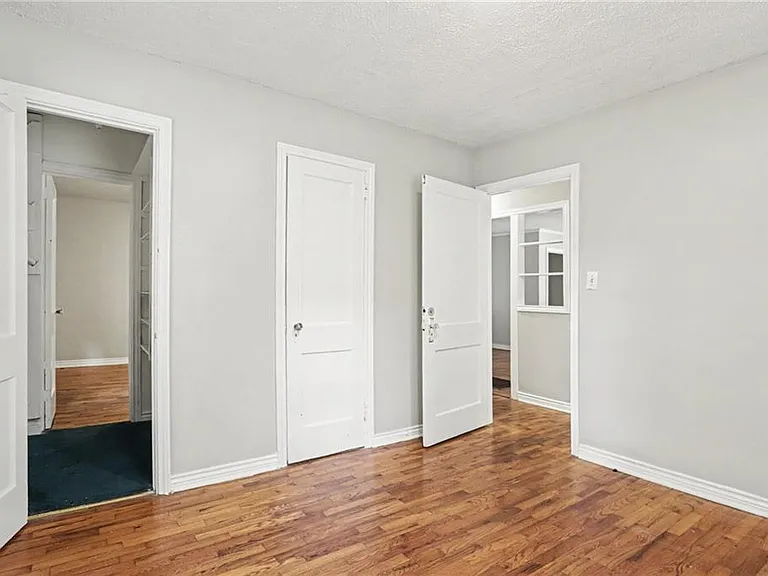 3743 Poplar Dr — Photo 11