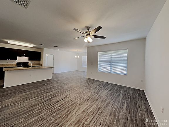 3rd image of 4906 Pall Mall St E
