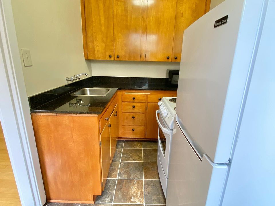 1st image of 1420 Boren Ave #202
