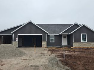 8375 Marlo Ave, Neenah, WI 54956