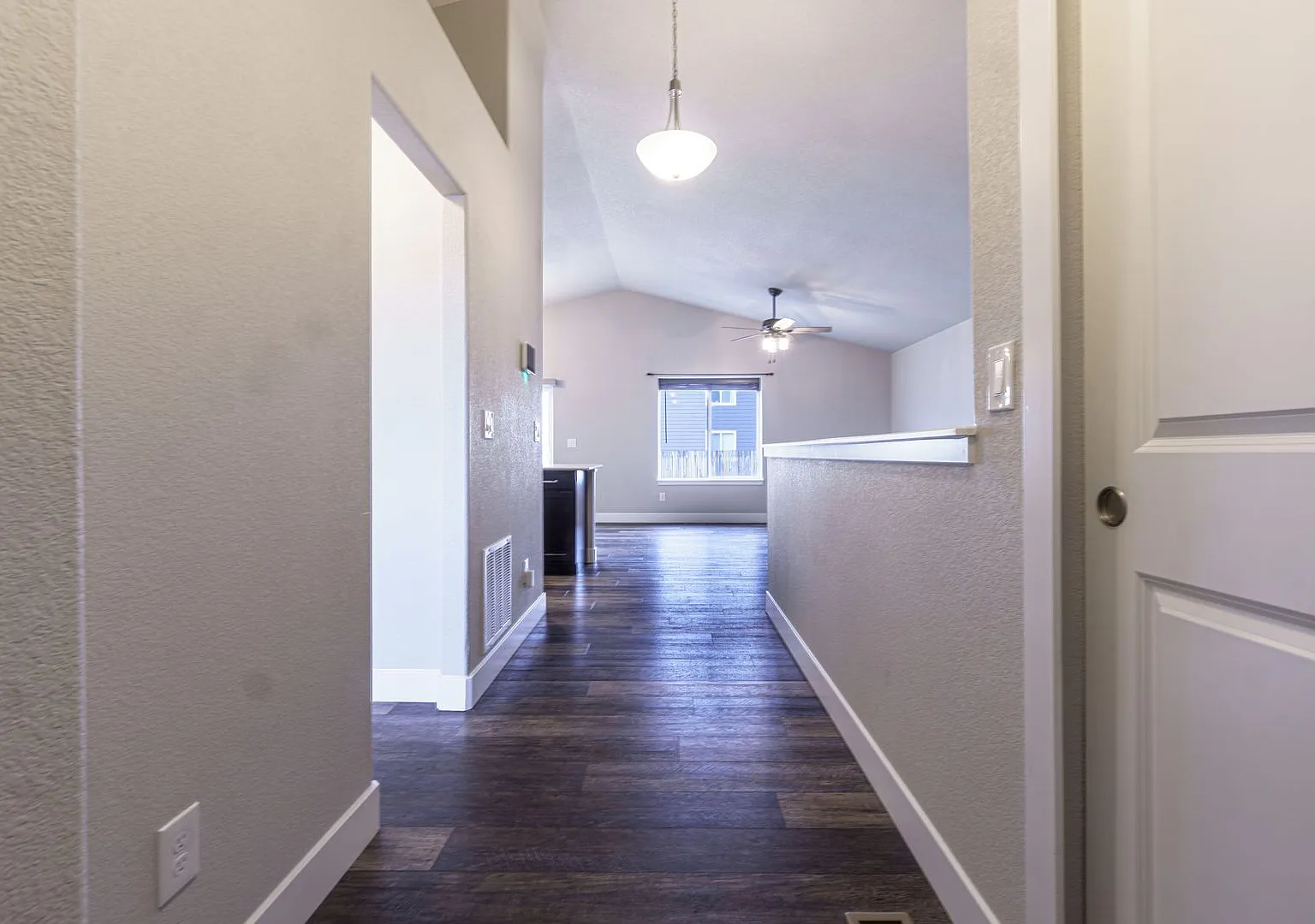 Beautiful 4-Bedroom Ranch Rental in 80939 — Photo 2