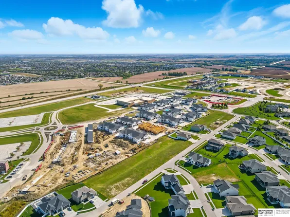 6501 S 207th Ave, Elkhorn, NE 68022