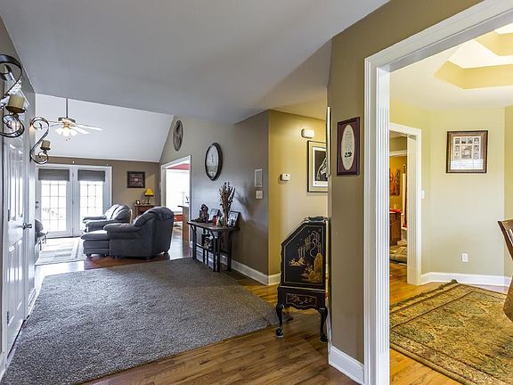 4th image of 139 Troon Ct