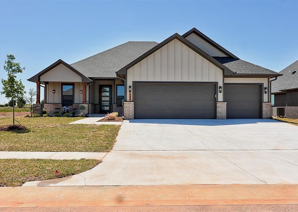 1st image of 642 Sienna Creek Ln